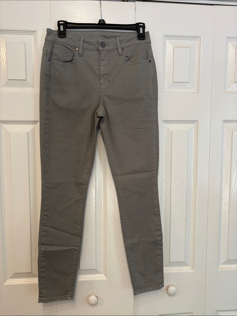 Source Unknown Women's Skinny Jeans in Olive 816